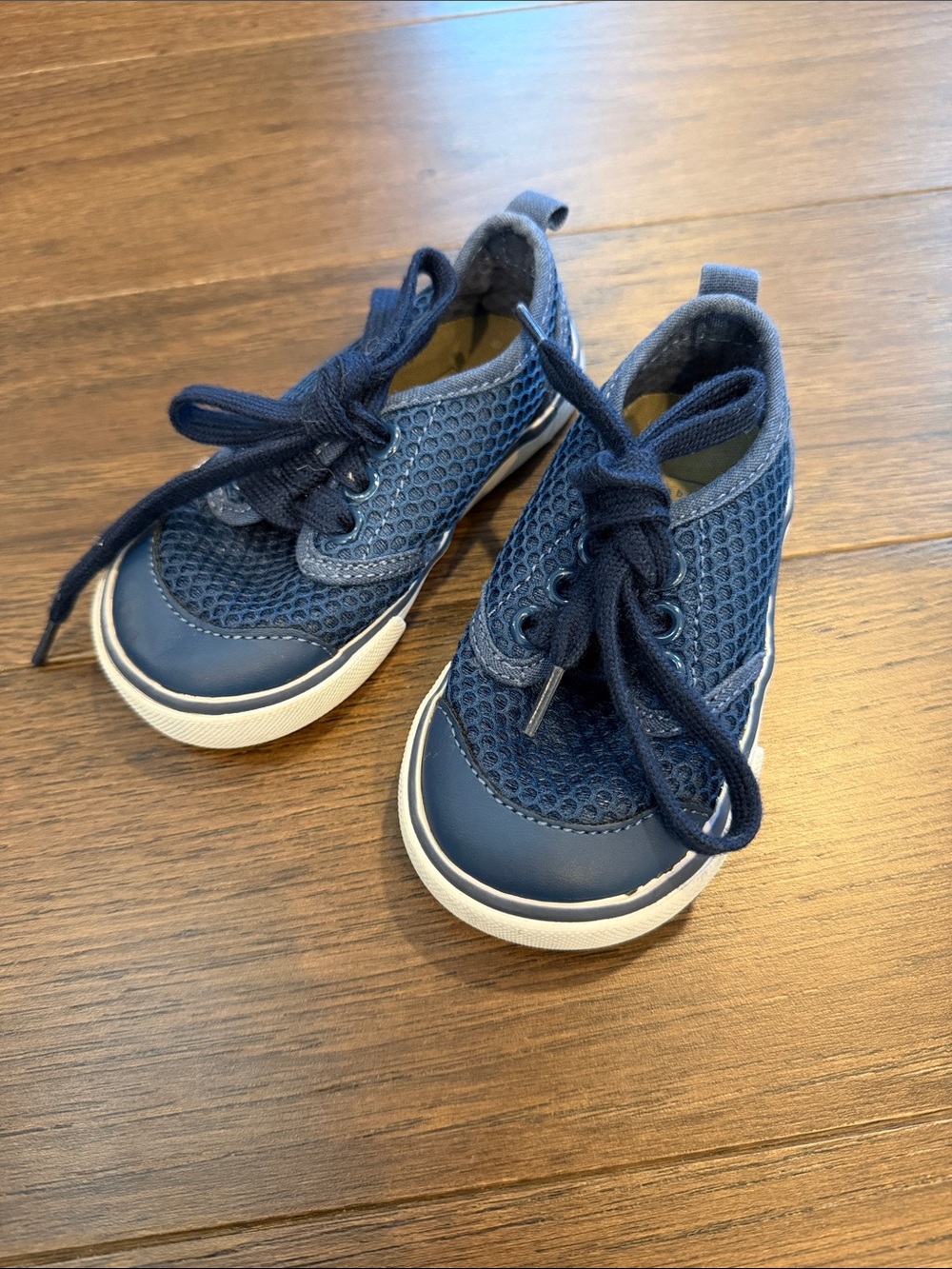 Baby GAP Navy Mesh Lace-Up Kids Sneakers Size 5 Baby - C17-034